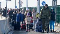 «Гонка на виживання», - світові ЗМІ зробили прогноз щодо долі українських біженців